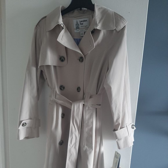 Size L london fog trench - Picture 1 of 4
